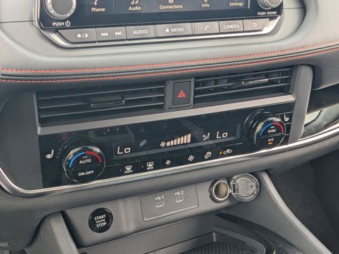 New 2026 Nissan Rogue SV image 17