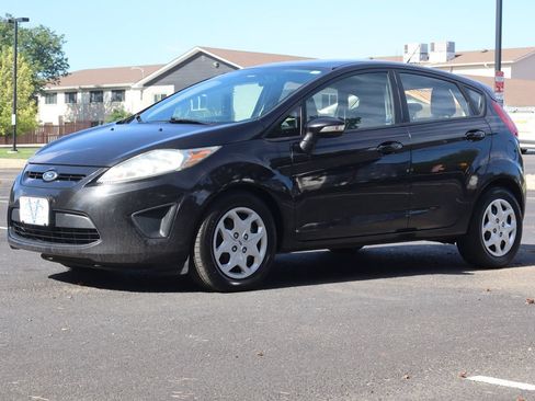 Used 2013 Ford Fiesta SE FWD image 11