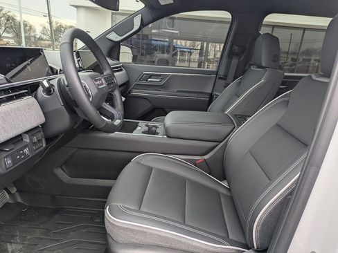 New 2026 GMC Sierra EV Elevation w/ LPO, Elevation Dark Package image 24