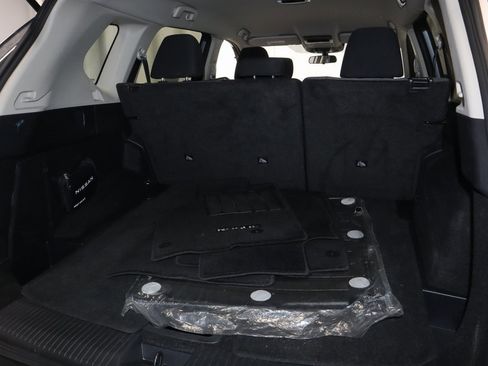 Certified 2023 Nissan Rogue SV image 15