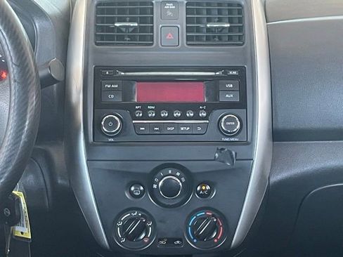 Used 2016 Nissan Versa SV FWD image 13