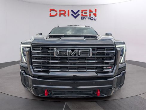 Used 2025 GMC Sierra 2500 AT4 w/ AT4 Premium Plus Package image 5