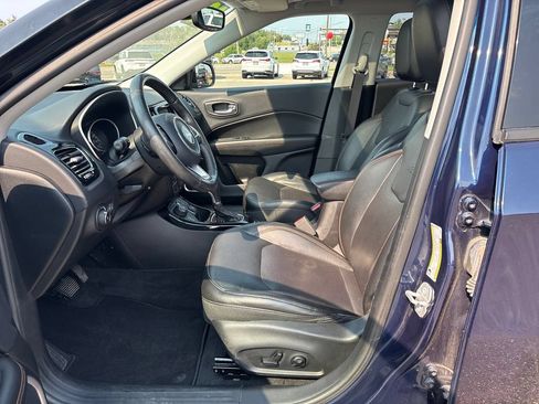 Used 2018 Jeep Compass Limited w/ Navigation Group AWD/4WD image 30