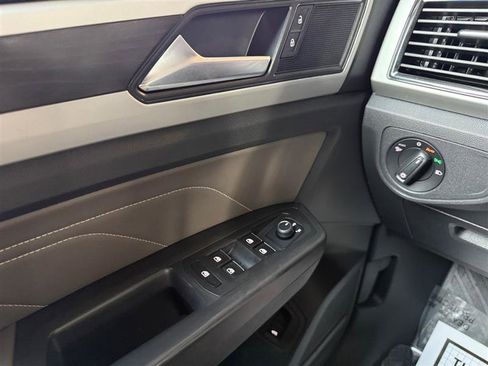 Used 2022 Volkswagen Atlas SE image 26