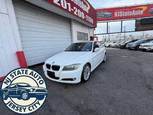 Used 2011 BMW 328i Sedan image 1