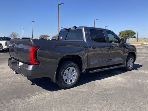 New 2026 Toyota Tundra SR image 5