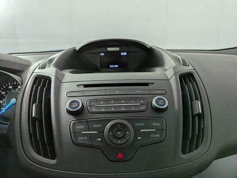 Used 2017 Ford Escape SE FWD image 16