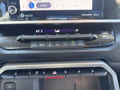 Used 2022 Toyota Tundra SR5 image 17