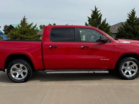 Used 2025 RAM 1500 Big Horn AWD/4WD image 7
