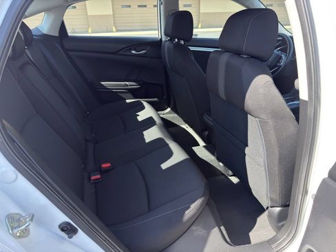 Used 2019 Honda Civic EX image 22