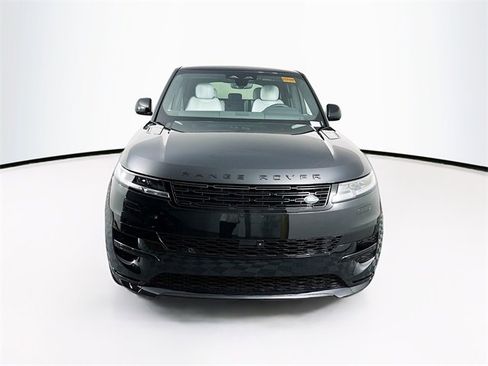 New 2025 Land Rover Range Rover Sport Dynamic SE image 2