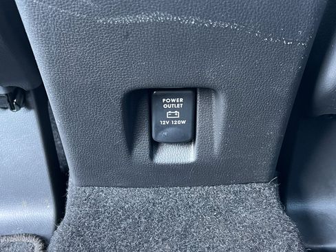 Used 2024 Mitsubishi Eclipse Cross AWD image 32