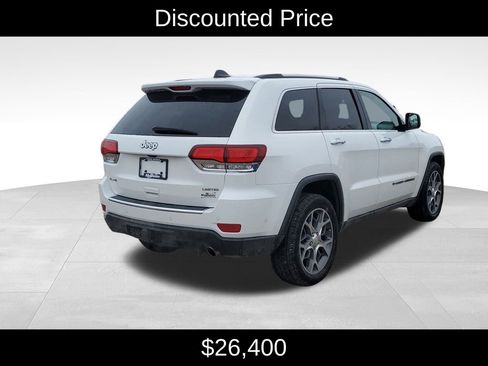 Used 2022 Jeep Grand Cherokee Limited w/ Luxury Group II image 3