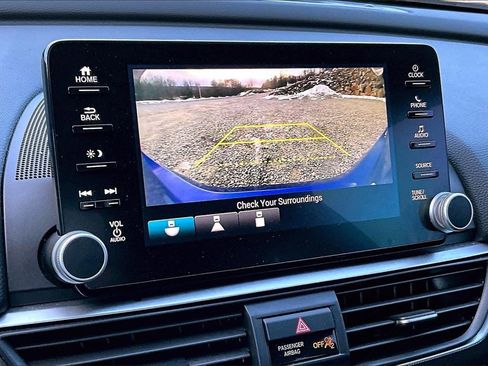 Used 2018 Honda Accord Sport image 19