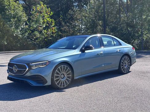 Certified 2024 Mercedes-Benz E 450 4MATIC Sedan image 5