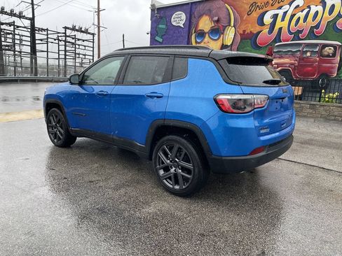 Used 2026 Jeep Compass Limited AWD/4WD image 3
