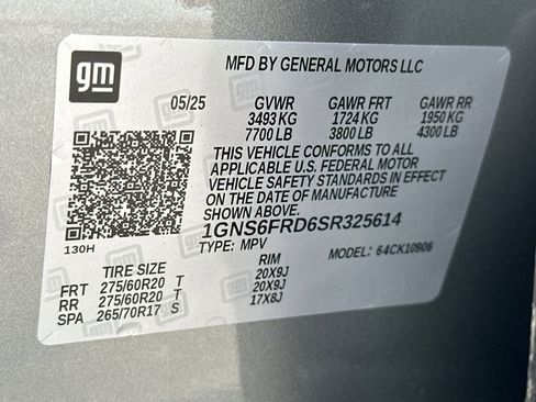 New 2025 Chevrolet Suburban Premier image 36