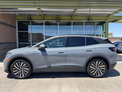 Used 2024 Volkswagen ID.4 S image 7