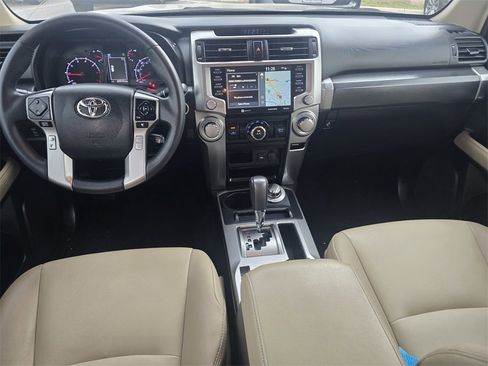 Used 2022 Toyota 4Runner SR5 Premium image 14