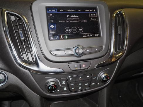 Certified 2024 Chevrolet Equinox LT FWD image 9