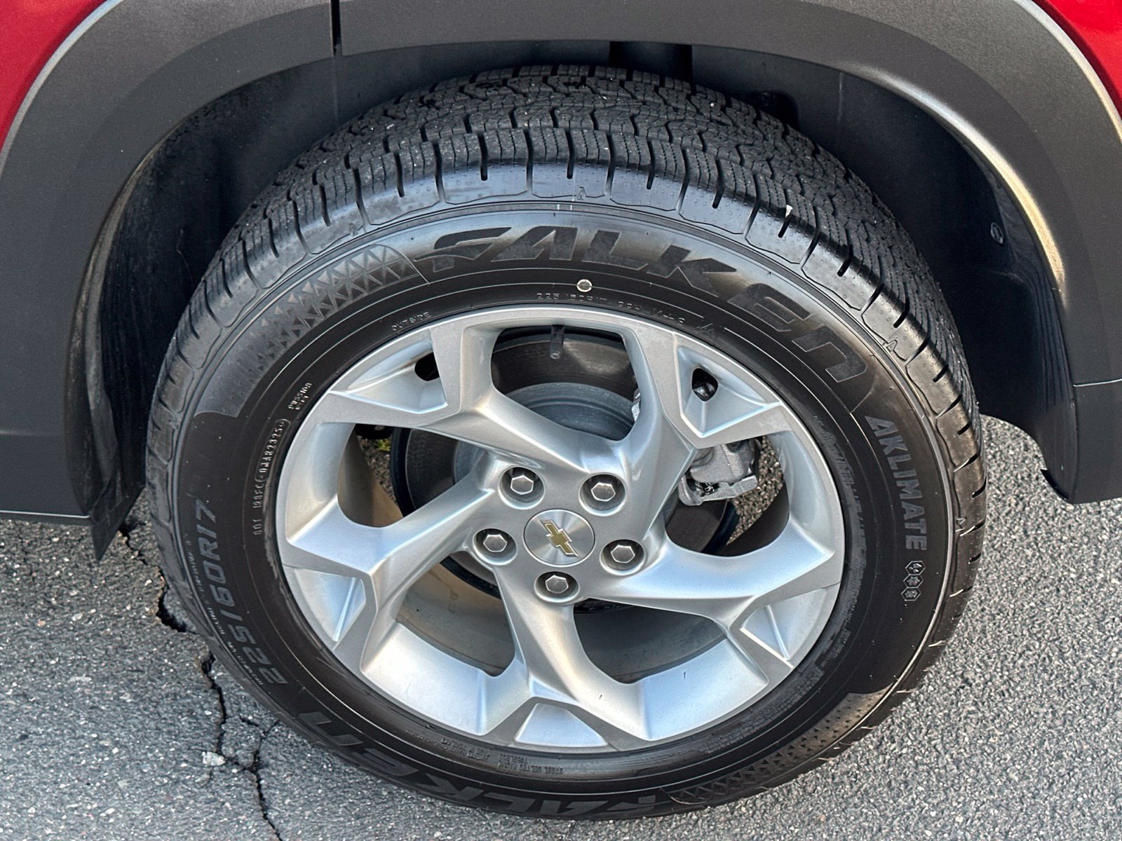 Used 2025 Chevrolet Trax LS w/ LS Convenience Package FWD image 10