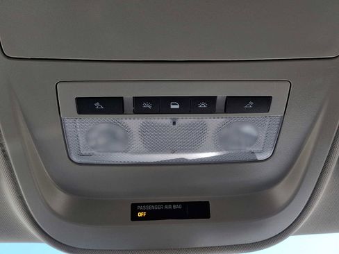 Used 2021 Chevrolet Colorado Z71 w/ Safety Package image 29