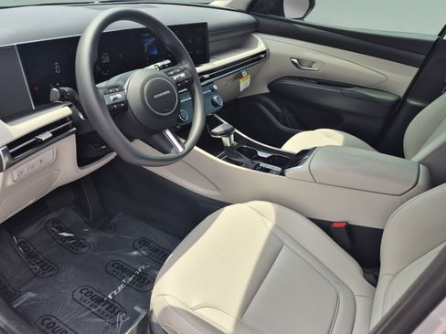 New 2026 Hyundai Tucson SEL Plus FWD image 18