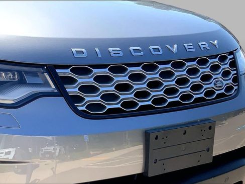 Used 2025 Land Rover Discovery S AWD/4WD image 28