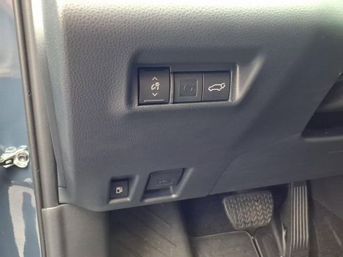 Used 2026 Toyota RAV4 XSE w/ Weather Package AWD/4WD image 18