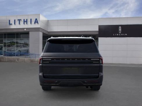 New 2026 Lincoln Navigator L Reserve AWD/4WD image 5