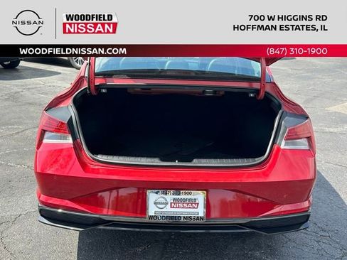 Used 2023 Hyundai Elantra Limited w/ Cargo Package FWD image 17