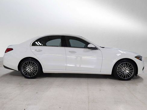 Used 2025 Mercedes-Benz C 300 4MATIC Sedan image 32
