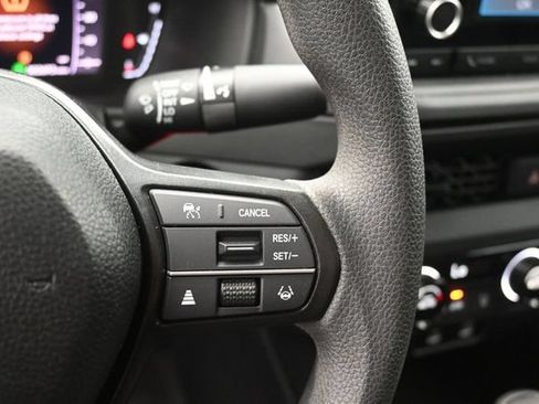 Certified 2025 Honda Accord LX image 16