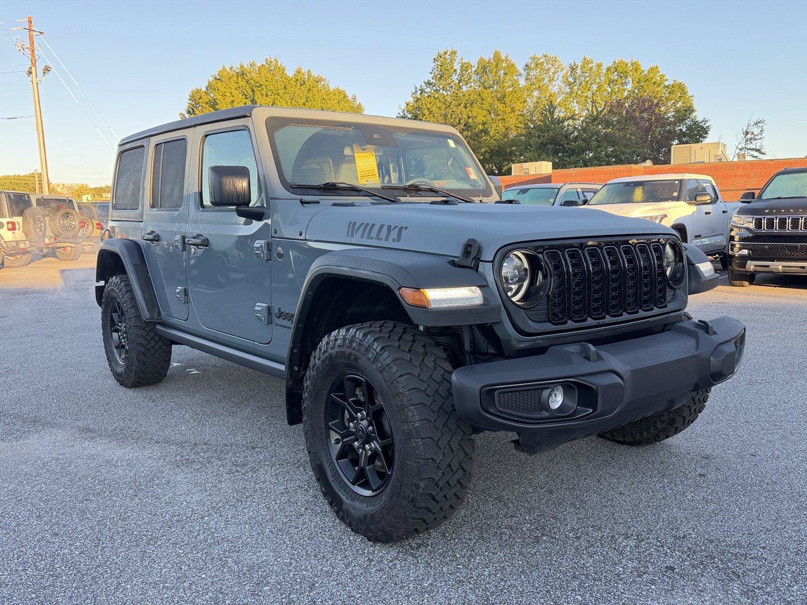 Used 2024 Jeep Wrangler Unlimited Sport AWD/4WD image 4