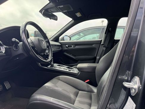Used 2024 Honda Civic Sport image 11