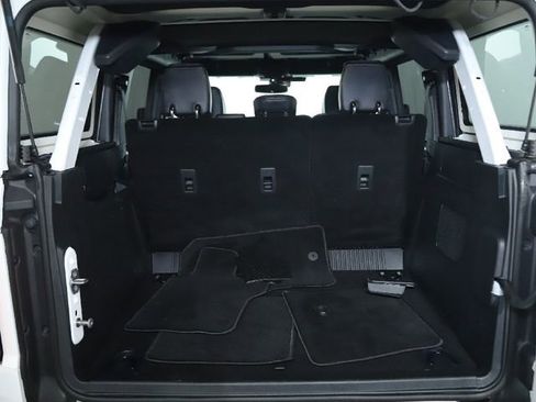 Used 2025 Ford Bronco Badlands image 19