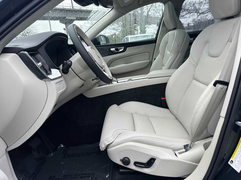 New 2026 Volvo XC60 B5 Ultra w/ Protection Package Premier image 19