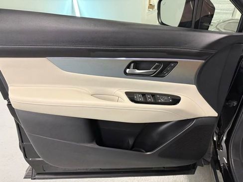 Used 2025 Nissan Murano SL AWD/4WD image 14