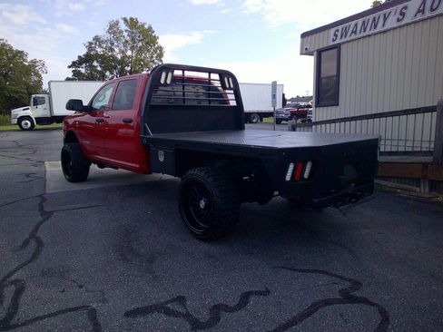 Used 2019 RAM 2500 Tradesman image 4