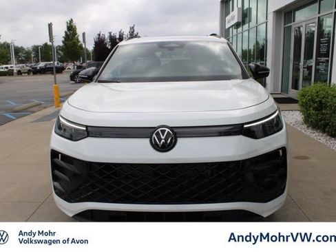 New 2026 Volkswagen Tiguan SE R-Line AWD/4WD image 2
