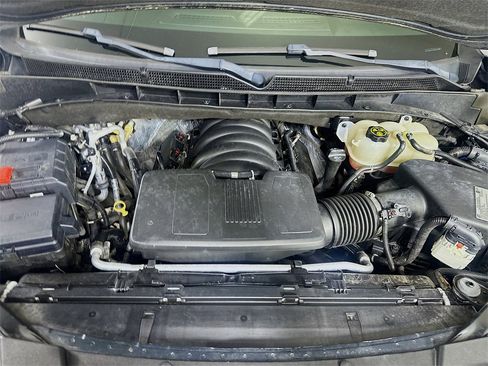 Used 2021 GMC Yukon Denali w/ Denali Premium Package image 9