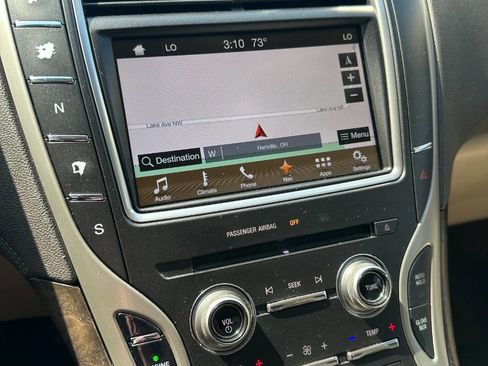 Used 2016 Lincoln MKX Select w/ Select Plus Package FWD image 24