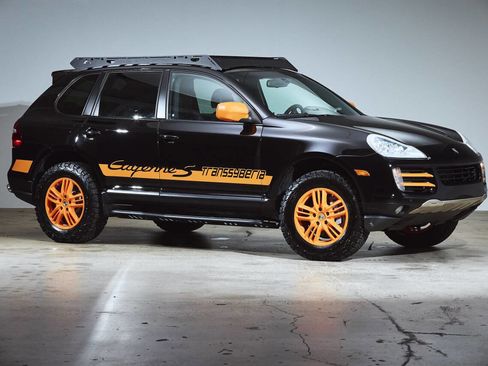 Used 2010 Porsche Cayenne S Transsyberia image 3