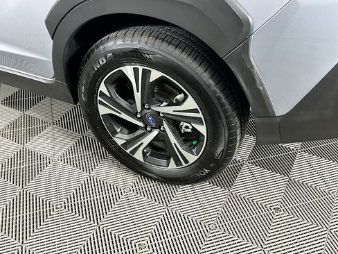 Certified 2025 Subaru Crosstrek 2.0i Premium image 38