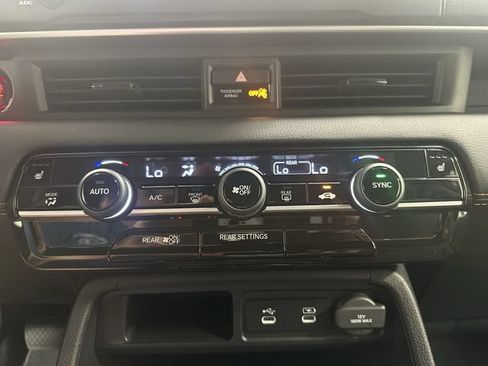 Used 2026 Honda Pilot Sport image 23