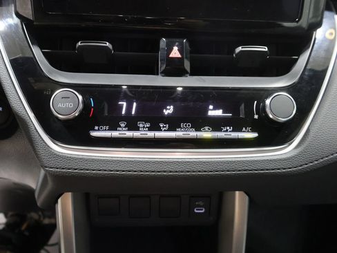 Certified 2024 Toyota Corolla Cross AWD Hybrid image 29