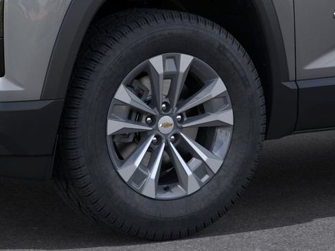 New 2026 Chevrolet Equinox LT w/ Convenience Package II FWD image 9
