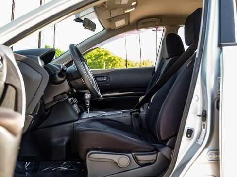 Used 2015 Nissan Rogue S w/ Convenience Package image 32