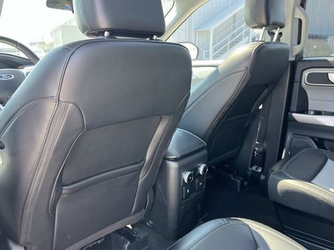 Certified 2023 Ford Explorer XLT w/ Equipment Group 202A AWD/4WD image 23
