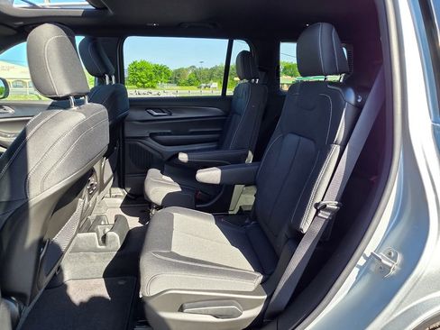 New 2026 Jeep Grand Cherokee L Laredo AWD/4WD image 30